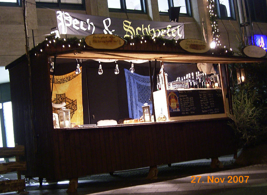Pech&Schwefel Taverne als Punsch und Glüh-Kirschbier-Schankstelle auf Weihnachtsmärkten